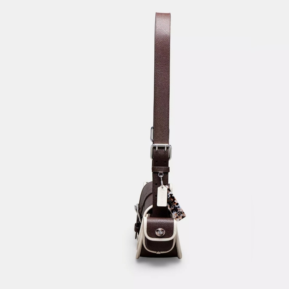 Coachtopia Cargo Wavy Dinky Bag In Pebbled Coachtopia Leather - Picture 4 of 16